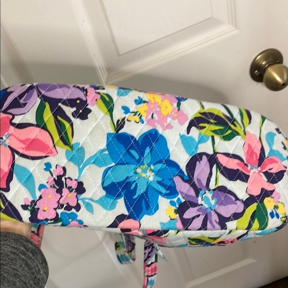 Vera Bradley Blue and Purple Travel Bag with Floral Design - Picture 8 of 8